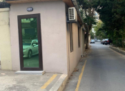 İcarəyə verilir 1 otaqlı 25 m2 obyekt İçəri Şəhər m.