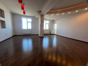 Satılır 4 otaqlı 147 m2 yeni tikili 9 mkr