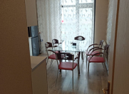 İcarəyə verilir 4 otaqlı 178 m2 yeni tikili 20 yanvar m.