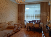 İcarəyə verilir 2 otaqlı 70 m2 köhnə tikili Elmlər Akademiyası m.