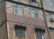 Satılır 4 otaqlı 90 m2 köhnə tikili Binə