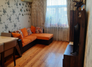 Satılır 3 otaqlı 80 m2 köhnə tikili Əhmədli m.