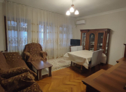 İcarəyə verilir 3 otaqlı 120 m2 köhnə tikili Dostluq kinoteatrı