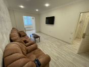 İcarəyə verilir 3 otaqlı 80 m2 köhnə tikili Gənclik m.