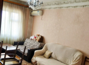 Satılır 4 otaqlı 90 m2 köhnə tikili İctimai telekanalı