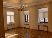 Satılır 3 otaqlı 144 m2 yeni tikili Elmlər Akademiyası m.