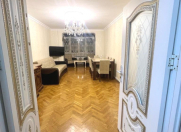 Satılır 3 otaqlı 100 m2 köhnə tikili Əhmədli m.