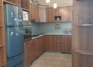 İcarəyə verilir 3 otaqlı 99 m2 köhnə tikili Şah İsmayıl Xətai m.