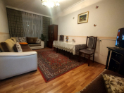 Satılır 4 otaqlı 100 m2 köhnə tikili Əhmədli m.