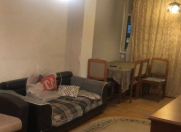 İcarəyə verilir 2 otaqlı 45 m2 köhnə tikili Gənclik m.