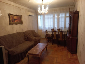 İcarəyə verilir 2 otaqlı 68 m2 köhnə tikili Yasamal r.