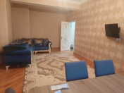 İcarəyə verilir 2 otaqlı 90 m2 yeni tikili Qara Qarayev m.