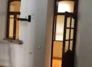 İcarəyə verilir 5 otaqlı 215 m2 köhnə tikili Bakı