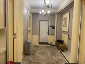 Satılır 4 otaqlı 160 m2 yeni tikili İnşaatçılar m.