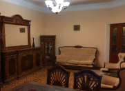 İcarəyə verilir 3 otaqlı 104 m2 yeni tikili Gənclik m.