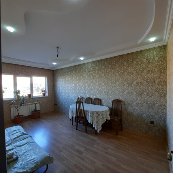 Satılır 3 otaqlı 78 m2 köhnə tikili Y.Günəşli