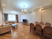 İcarəyə verilir 3 otaqlı 150 m2 yeni tikili Heydər Əliyev Mərkəzi