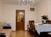 Satılır 3 otaqlı 60 m2 köhnə tikili Qara Qarayev m.