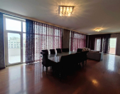 Satılır 7 otaqlı 435 m2 yeni tikili 8 Noyabr m.