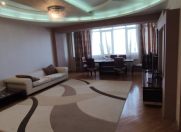 İcarəyə verilir 3 otaqlı 148 m2 yeni tikili Bakı Dövlət Universiteti