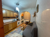 Satılır 3 otaqlı 80 m2 köhnə tikili 8 mkr