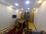 İcarəyə verilir 2 otaqlı 70 m2 köhnə tikili Xalqlar Dostluğu m.