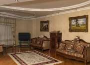 Satılır 6 otaqlı 260 m2 yeni tikili 8 mkr