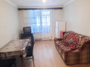 İcarəyə verilir 2 otaqlı 40 m2 köhnə tikili İnşaatçılar m.