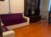 İcarəyə verilir 3 otaqlı 75 m2 köhnə tikili Xətai r.