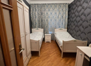 Satılır 3 otaqlı 100 m2 köhnə tikili Elmlər Akademiyası m.