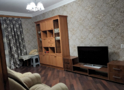 İcarəyə verilir 3 otaqlı 85 m2 köhnə tikili Əhmədli m.