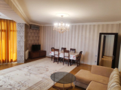 İcarəyə verilir 3 otaqlı 140 m2 yeni tikili 28 May m.