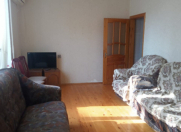 İcarəyə verilir 2 otaqlı 60 m2 köhnə tikili Həzi Aslanov m.
