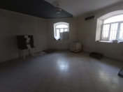 İcarəyə verilir 5 otaqlı 130 m2 köhnə tikili Axundov bağı