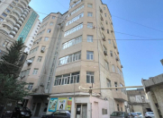 Satılır 4 otaqlı 175 m2 yeni tikili 28 May m.