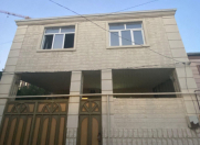 Satılır 6 otaqlı 240 m2 həyət evi Azneft meydanı