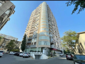 Satılır 3 otaqlı 158 m2 yeni tikili Nəriman Nərimanov m.