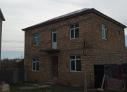 Satılır 4 otaqlı 200 m2 həyət evi Saray