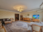 Satılır 4 otaqlı 208 m2 yeni tikili 28 Mall