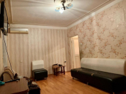 Satılır 1 otaqlı 42 m2 köhnə tikili 8 km