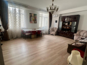 Satılır 4 otaqlı 120 m2 yeni tikili Səbail r.