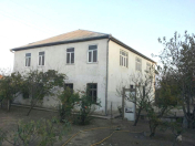 Satılır 5 otaqlı 350 m2 həyət evi Saray
