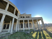 Satılır 12 otaqlı 1500 m2 bağ evi Novxanı