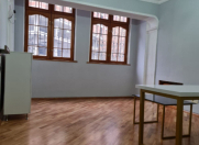 İcarəyə verilir 3 otaqlı 110 m2 ofis Nizami m.