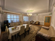 Satılır 5 otaqlı 110 m2 köhnə tikili Bakıxanov