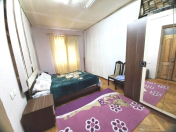 İcarəyə verilir 3 otaqlı 60 m2 köhnə tikili Nizami m.