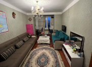 Satılır 2 otaqlı 60 m2 köhnə tikili Elmlər Akademiyası m.
