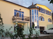 Satılır 7 otaqlı 284 m2 villa Saray