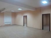 İcarəyə verilir 4 otaqlı 210 m2 obyekt ABŞ səfirliyi