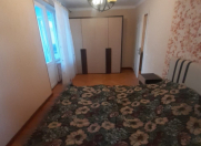 Satılır 2 otaqlı 60 m2 köhnə tikili Nizami m.